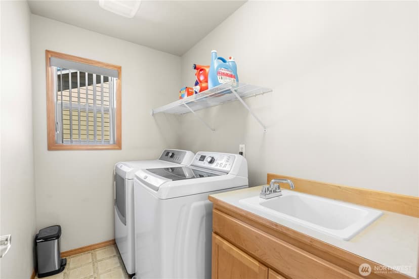 Property photo for 2115 143 Place SW, Lynnwood photo 15