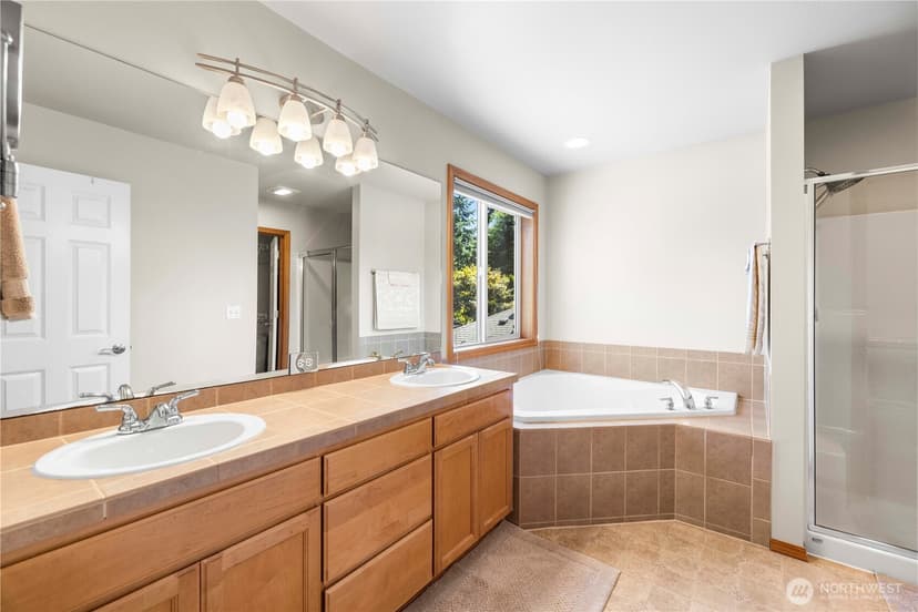 Property photo for 2115 143 Place SW, Lynnwood photo 21