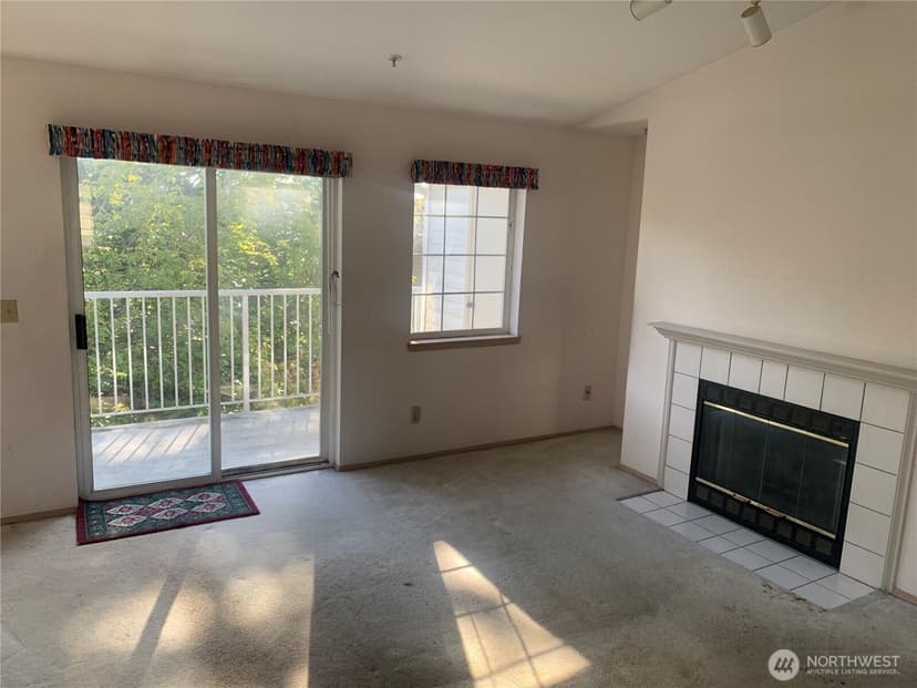 Property photo for 949 Aberdeen Avenue NE #B305, Renton photo 4