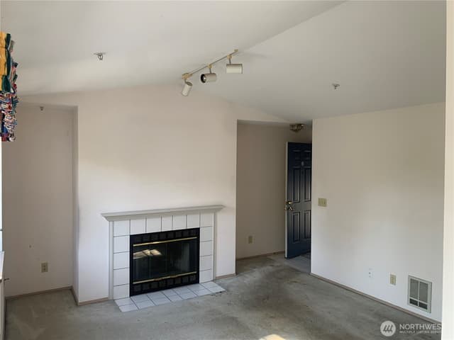 Property photo for 949 Aberdeen Avenue NE #B305, Renton photo 5