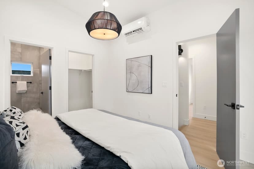Property photo for 4217 S Findlay Street, Seattle photo 14