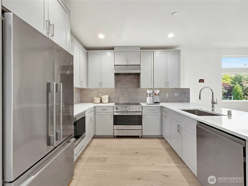 Property photo for 1411 N 48th Street #A, Seattle photo 3