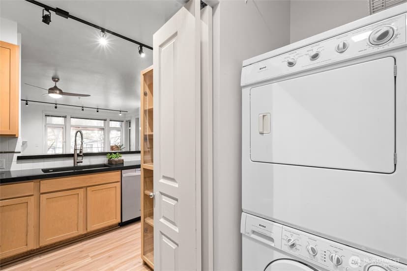 Property photo for 109 2nd Street S #328, Kirkland photo 23