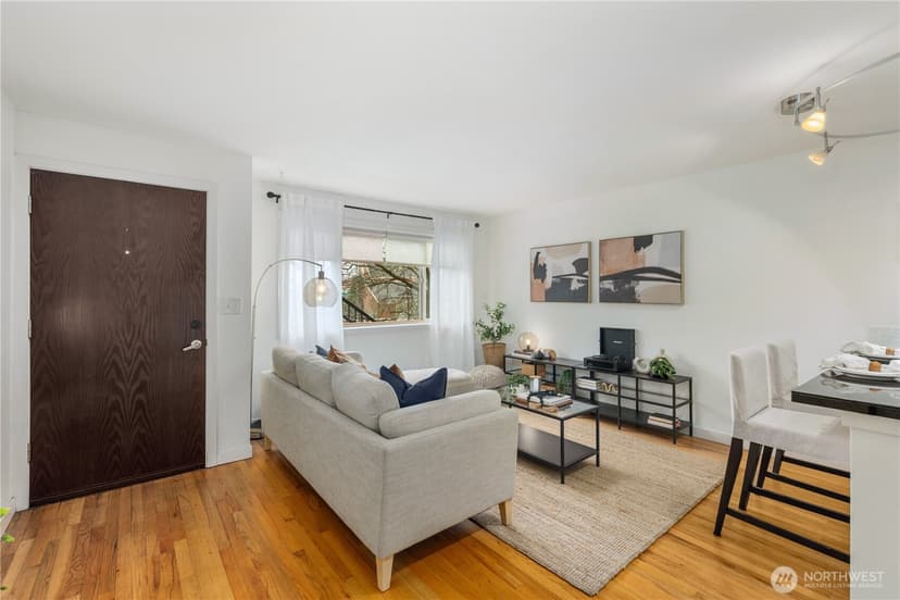 Property photo for 7106 California Avenue SW #101, Seattle photo 6