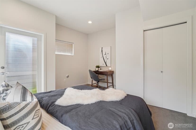 Property photo for 9032 14th Avenue NW #D, Seattle photo 21