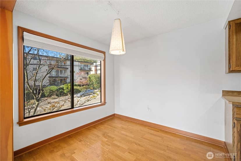 Property photo for 550 Aloha Street #201, Seattle photo 17