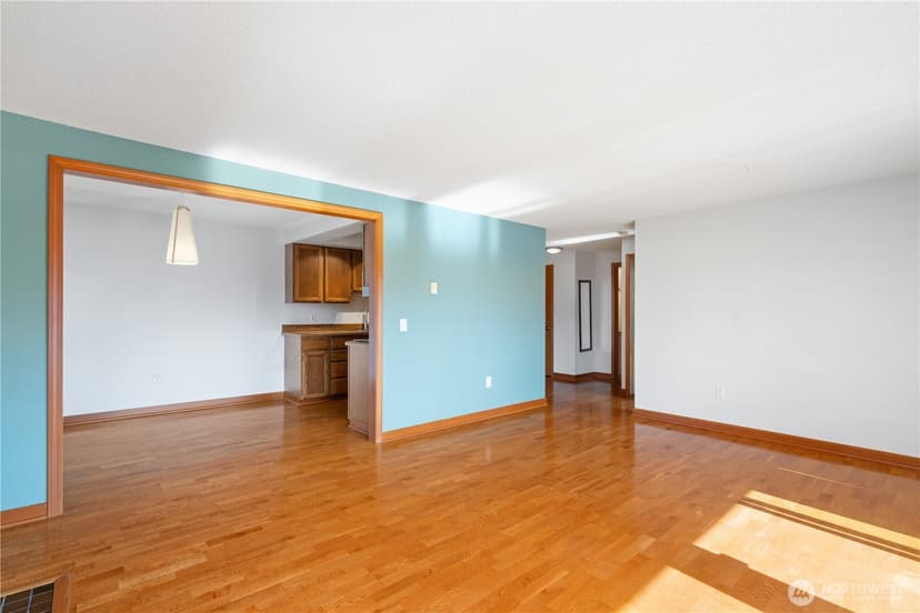 Property photo for 550 Aloha Street #201, Seattle photo 14