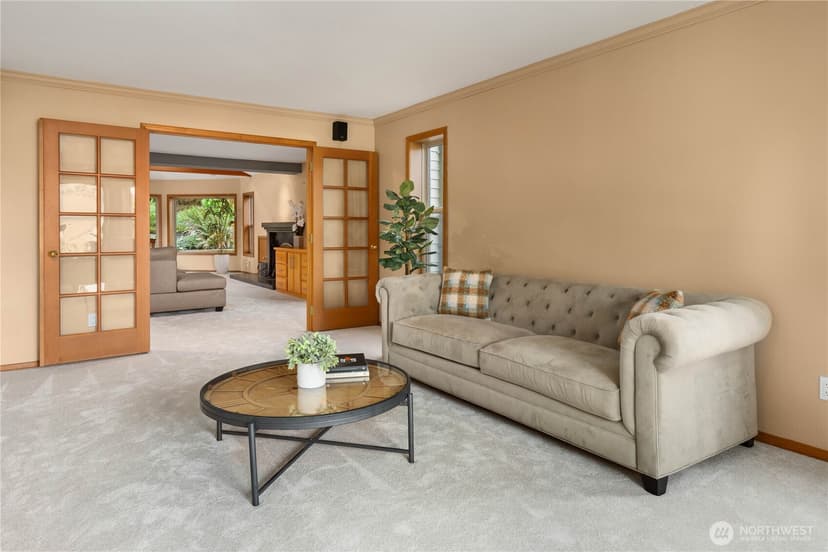 Property photo for 2235 Squak Mountain Loop SW, Issaquah photo 6