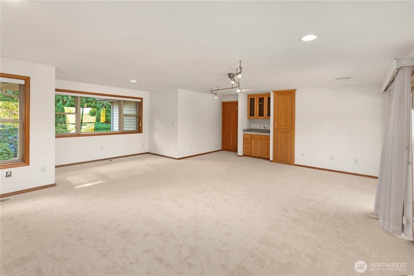 Property photo for 2235 Squak Mountain Loop SW, Issaquah photo 20