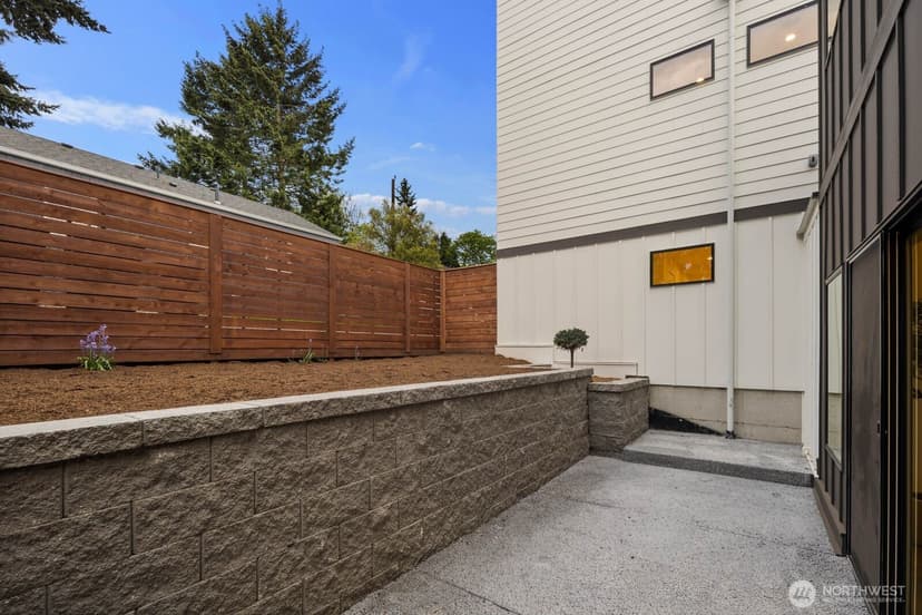 Property photo for 9024 Corliss Avenue N #B, Seattle photo 24