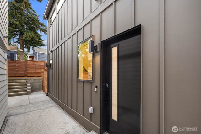Property photo for 9024 Corliss Avenue N #B, Seattle photo 2