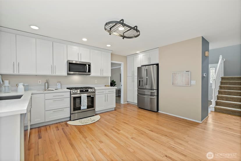 Property photo for 1819 221st Place NE, Sammamish photo 13