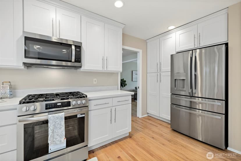 Property photo for 1819 221st Place NE, Sammamish photo 14