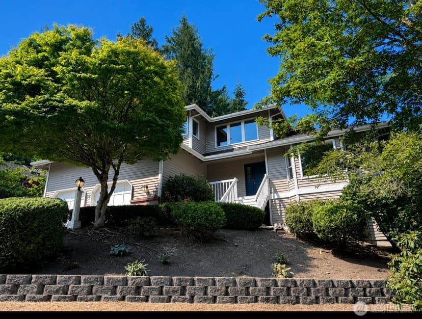Property photo for 1819 221st Place NE, Sammamish photo 2
