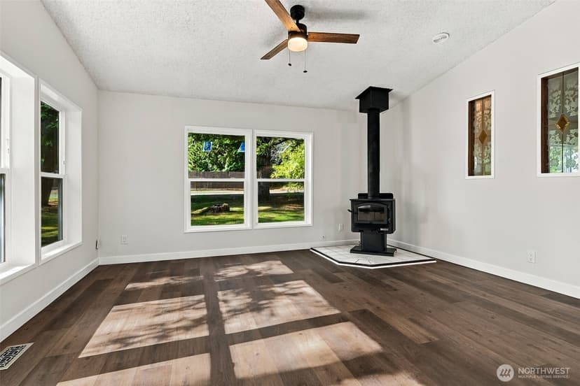 Property photo for 14139 Vintage Drive SW, Port Orchard photo 18