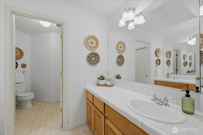 Property photo for 1806 Mariner Circle NE, Tacoma photo 29