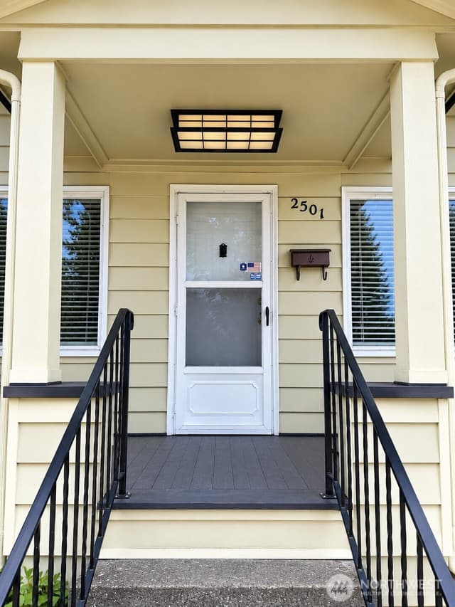 Property photo for 2501 Fulton Street, Everett photo 2