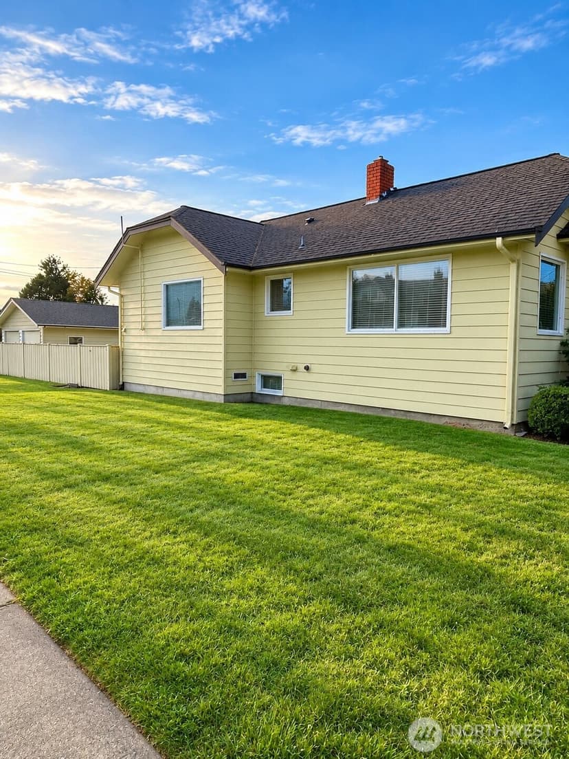 Property photo for 2501 Fulton Street, Everett photo 17