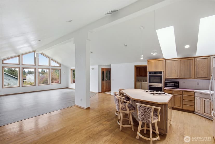 Property photo for 16008 166th Street SE, Snohomish photo 7