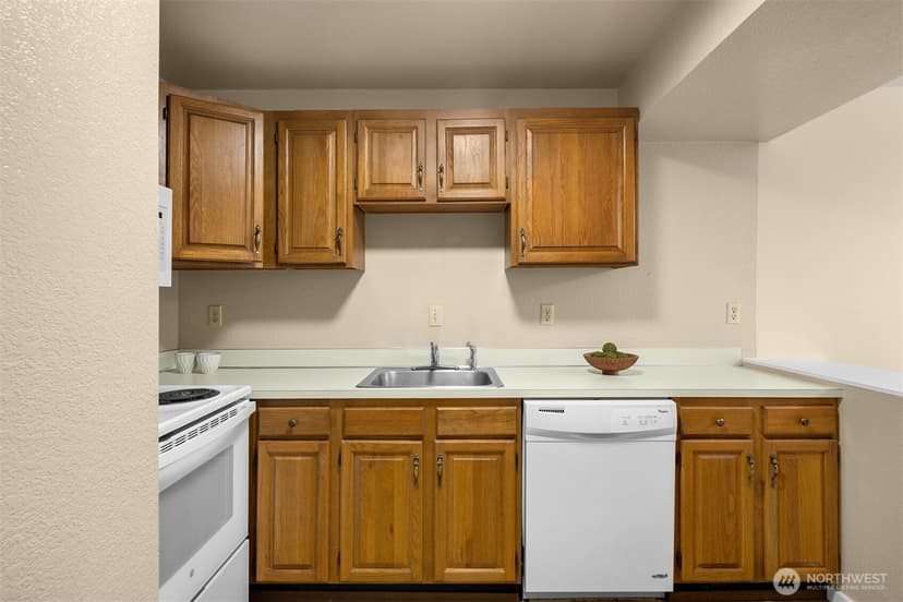 Property photo for 3024 NE 143rd Street #103, Seattle photo 12