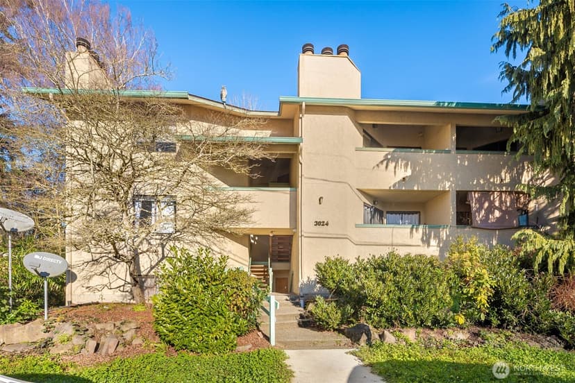 Property photo for 3024 NE 143rd Street #103, Seattle photo 22