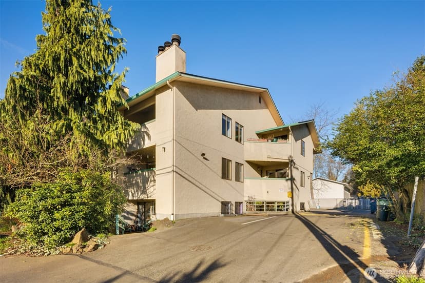 Property photo for 3024 NE 143rd Street #103, Seattle photo 21