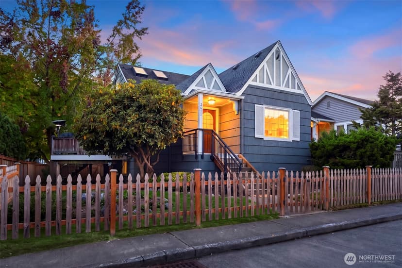 Property photo for 2611 24th Avenue E, Seattle