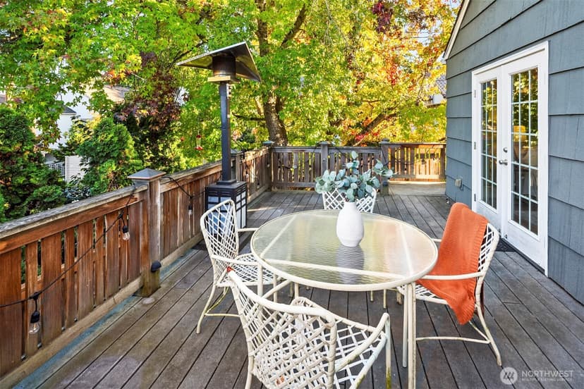 Property photo for 2611 24th Avenue E, Seattle photo 28