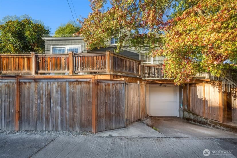 Property photo for 2611 24th Avenue E, Seattle photo 33
