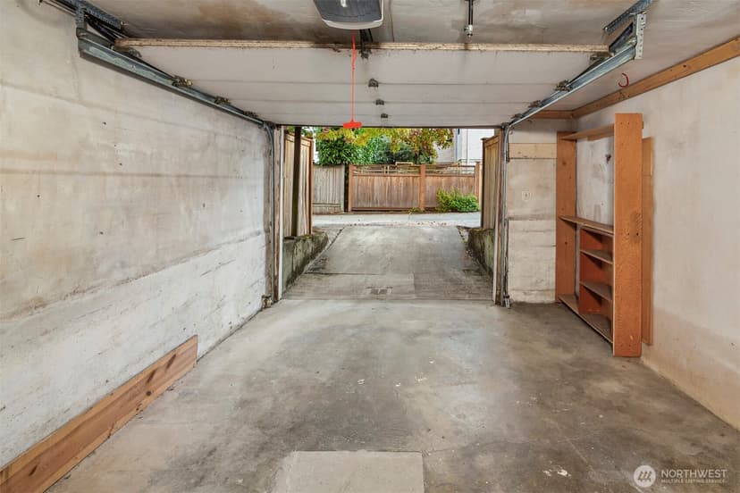 Property photo for 2611 24th Avenue E, Seattle photo 31