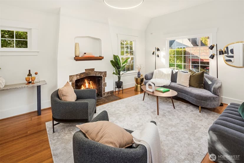 Property photo for 2611 24th Avenue E, Seattle photo 8