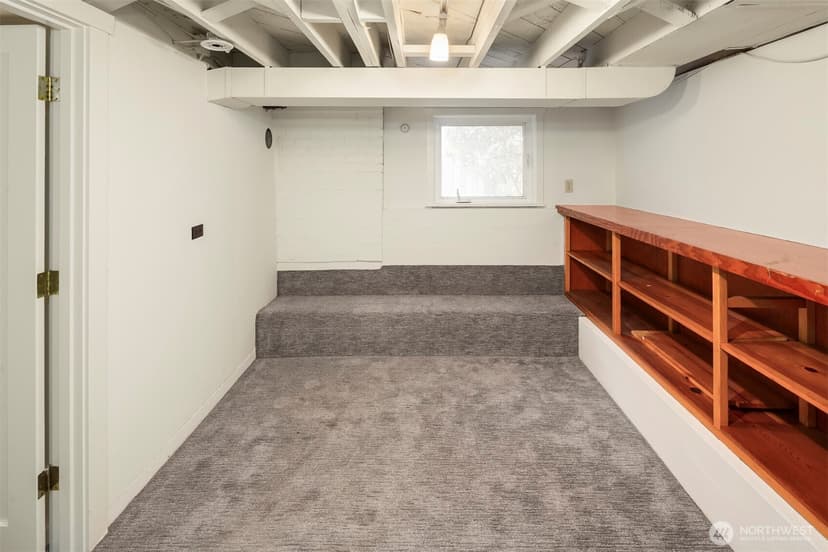 Property photo for 2611 24th Avenue E, Seattle photo 20