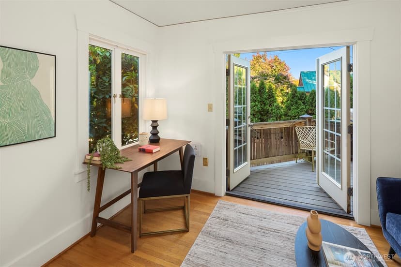 Property photo for 2611 24th Avenue E, Seattle photo 6