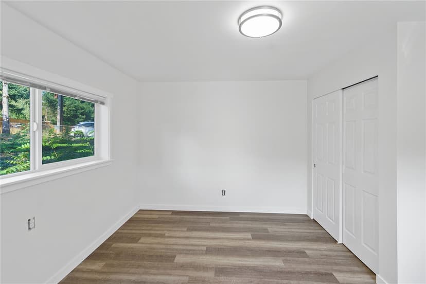 Property photo for 11818 14th Avenue S, Seattle photo 19