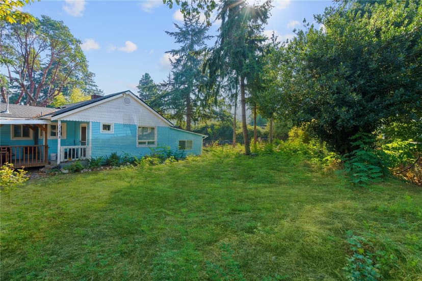 Property photo for 11818 14th Avenue S, Seattle photo 24