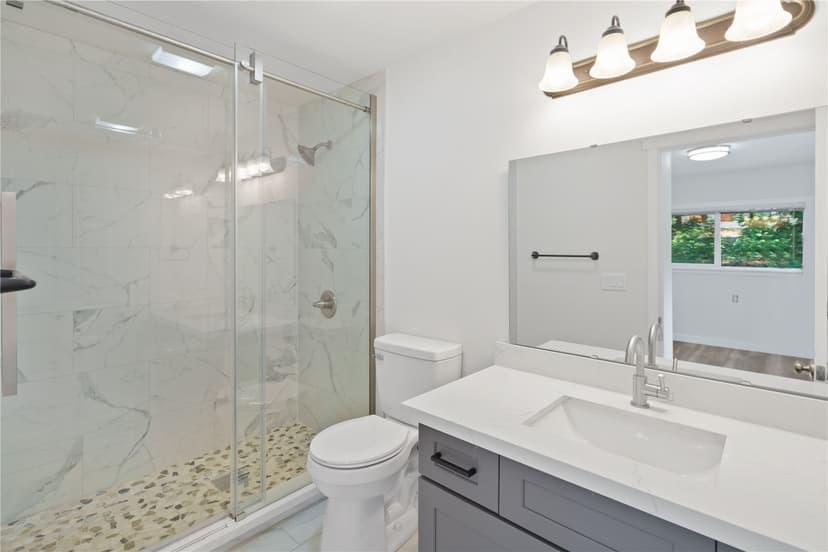 Property photo for 11818 14th Avenue S, Seattle photo 22