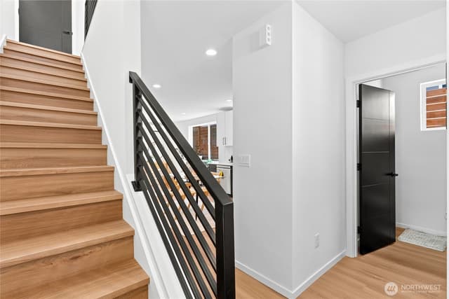 Property photo for 10706 Linden Avenue N, Seattle photo 2