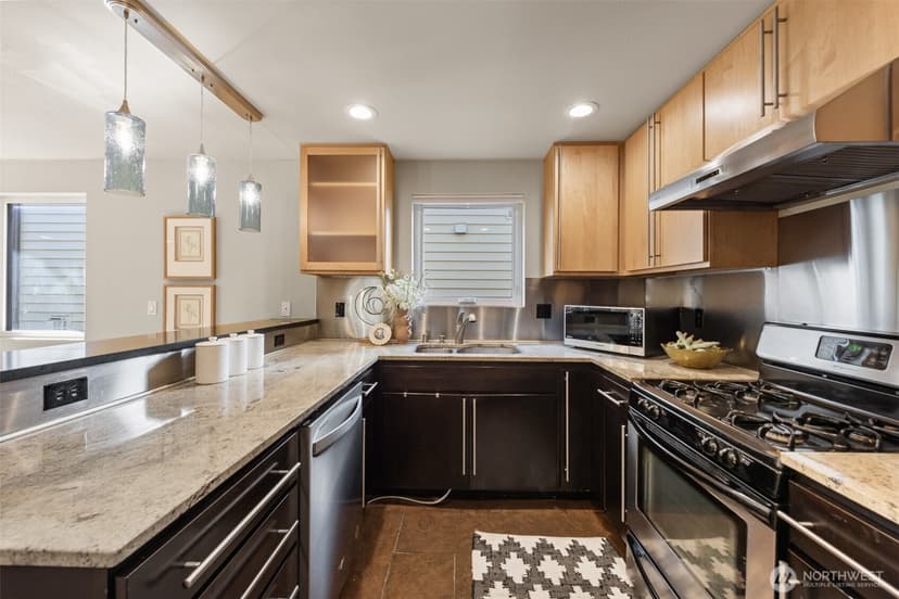 Property photo for 2255 NW 63rd Street #B, Seattle photo 7