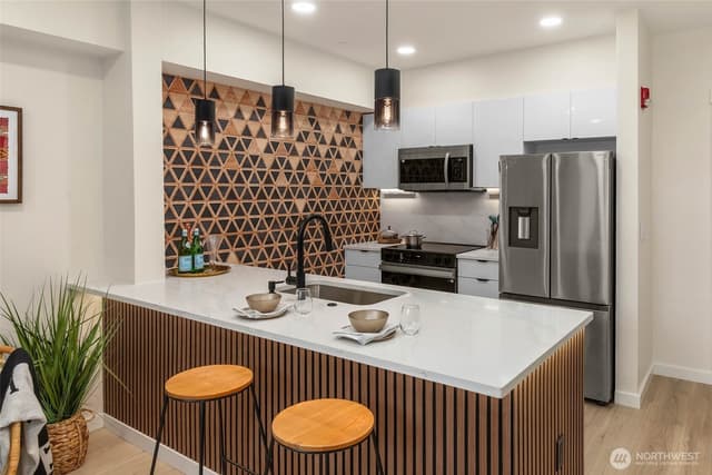 Property photo for 668 S Lane Street #308, Seattle photo 5