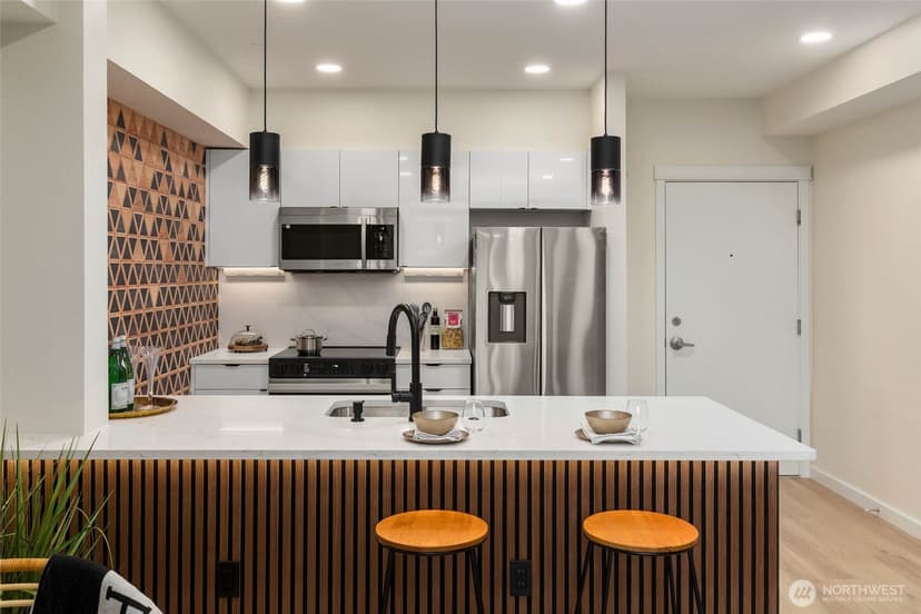 Property photo for 668 S Lane Street #308, Seattle photo 6