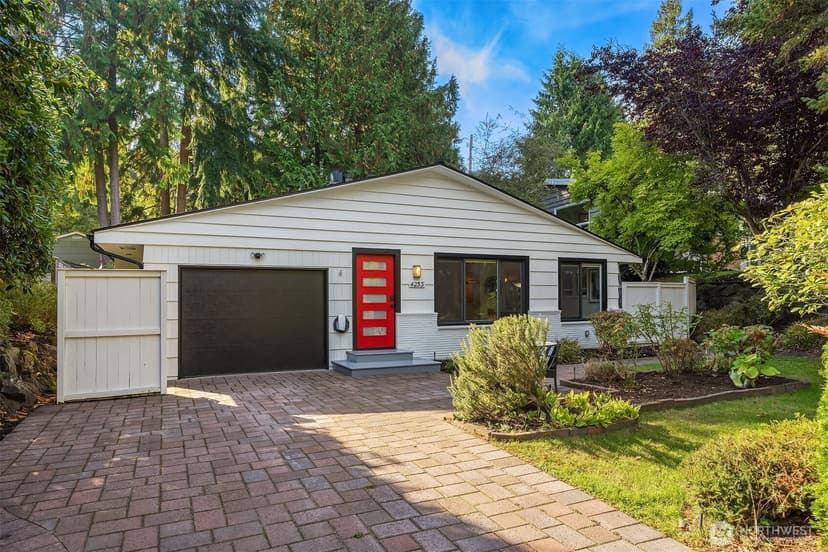 Property photo for 4233 NE 88th Street, Seattle