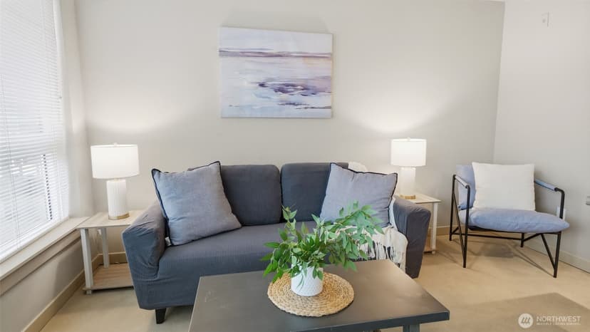 Property photo for 1420 E Pine Street #E606, Seattle photo 11
