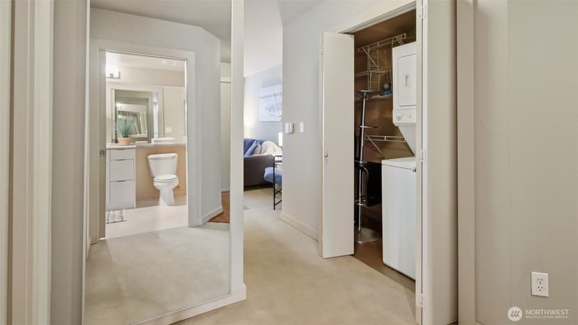 Property photo for 1420 E Pine Street #E606, Seattle photo 18