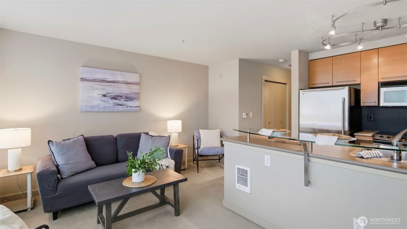 Property photo for 1420 E Pine Street #E606, Seattle photo 3