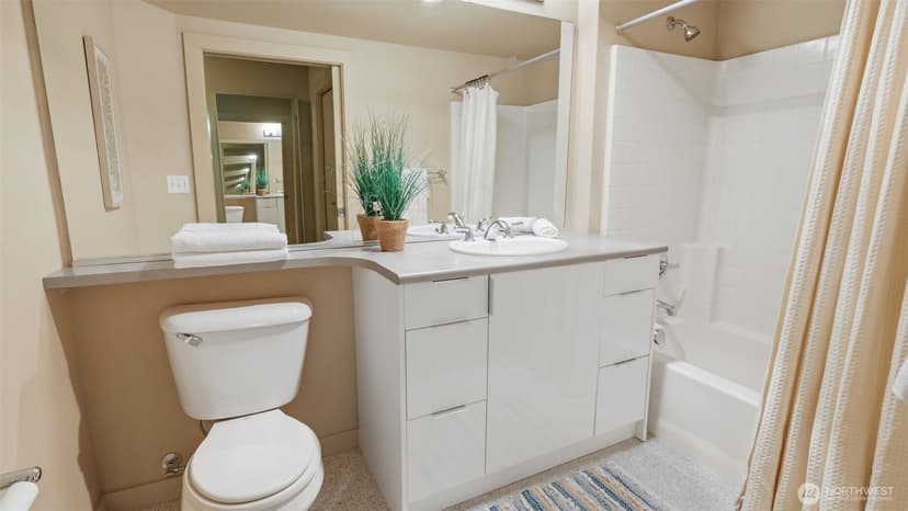 Property photo for 1420 E Pine Street #E606, Seattle photo 17