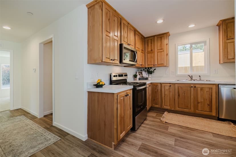 Property photo for 2050 1st Avenue W, Bremerton photo 15