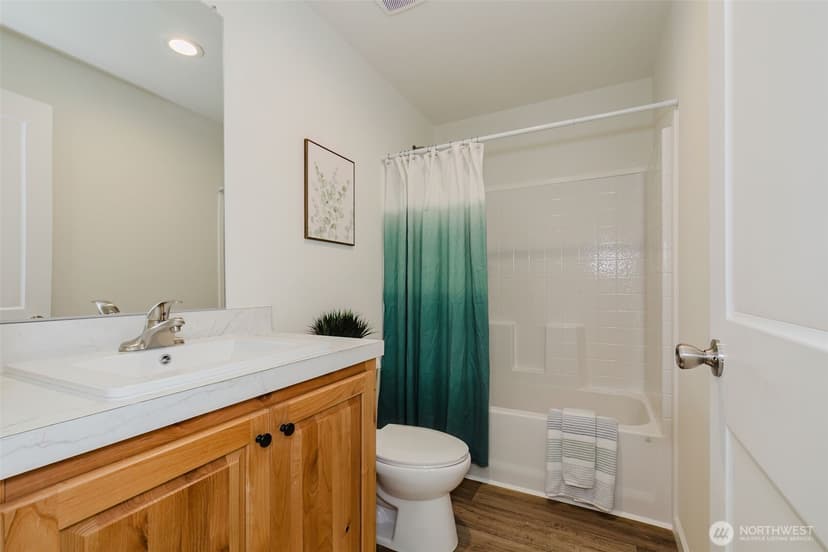 Property photo for 2050 1st Avenue W, Bremerton photo 25