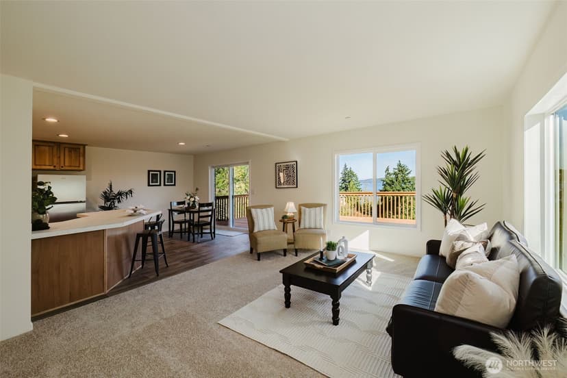 Property photo for 2050 1st Avenue W, Bremerton photo 7