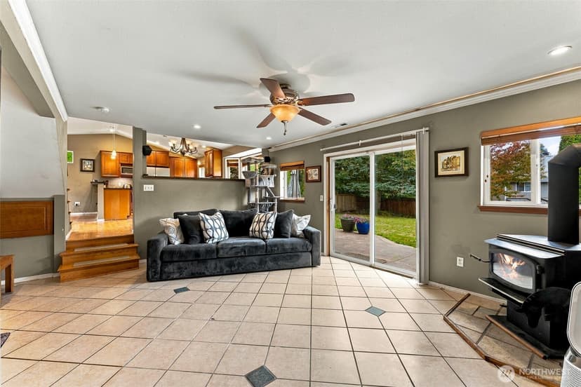 Property photo for 11627 207th Ave East, Bonney Lake photo 14