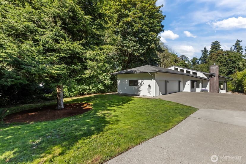 Property photo for 26530 Lake Fenwick Road S, Kent